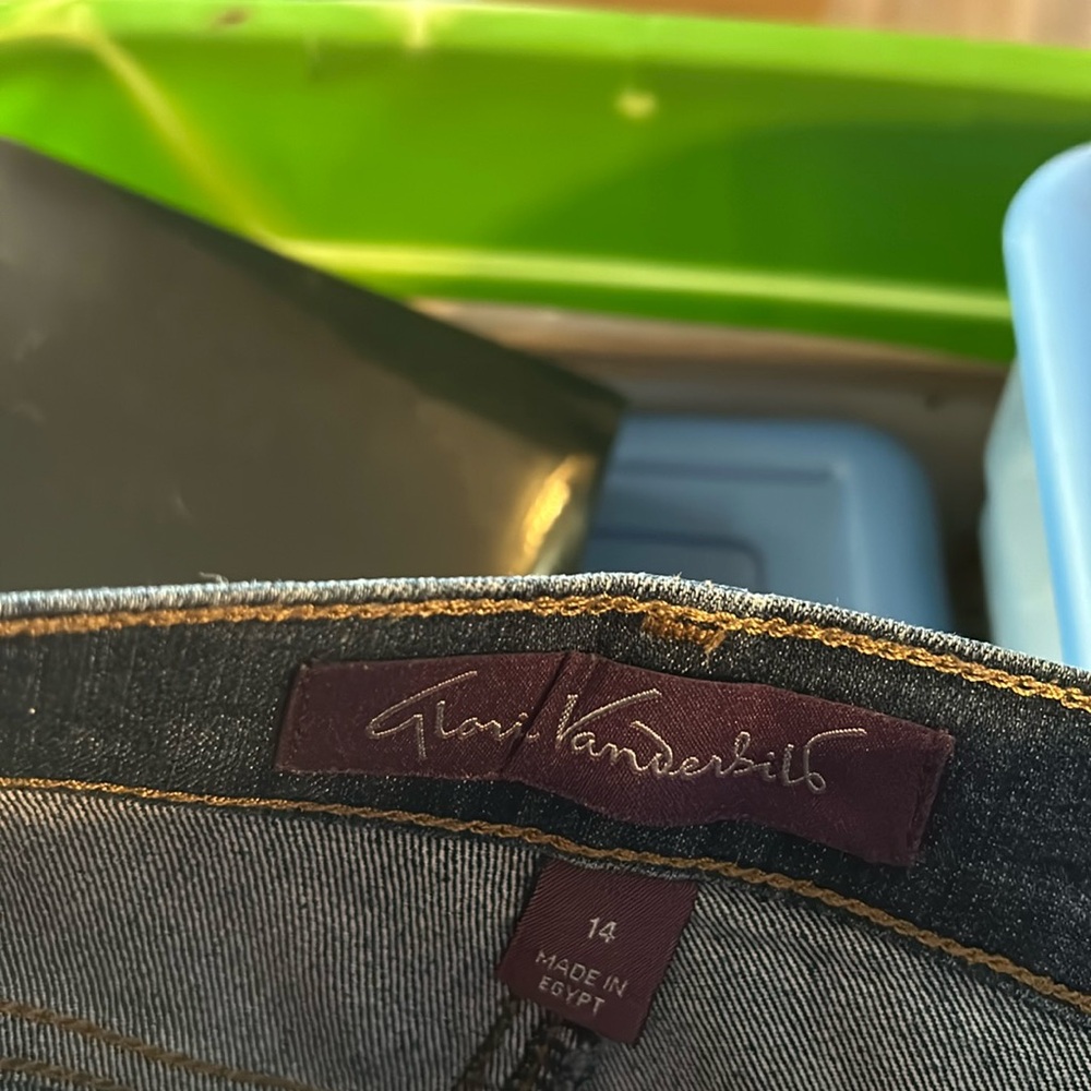 Ladies jeans